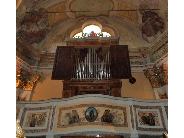 Ognio di Neirone (GE) - Parrocchia S. Rocco Ognio di Neirone (GE) - Parrocchia S. Rocco
