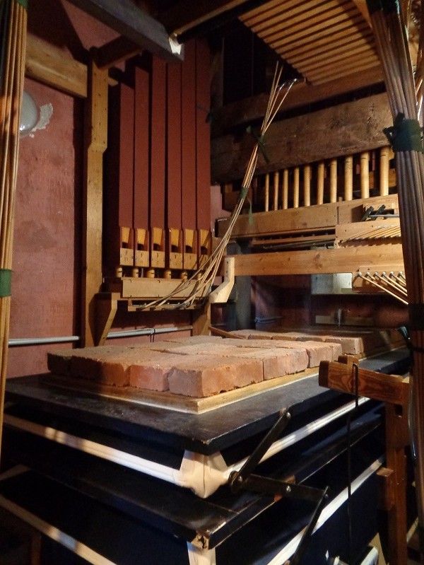 Visione dell’organo dopo il restauro