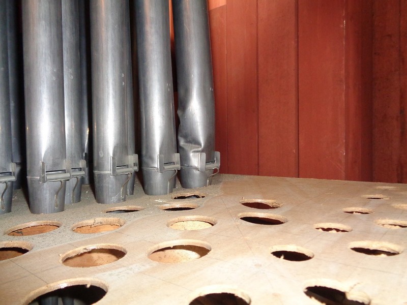 Canne labiali in fase di smontaggio